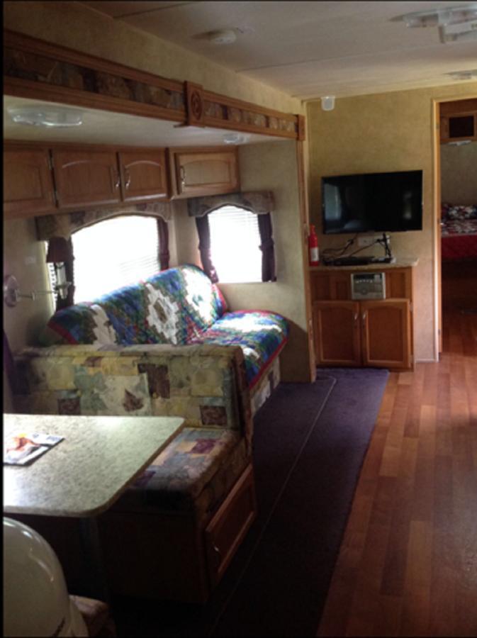 Berry Creek Cabins 호텔 Isabel 외부 사진